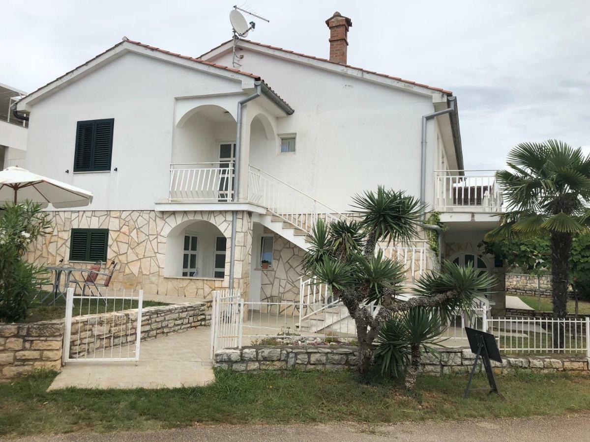 Apartments Roberta Novigrad Istria 外观 照片